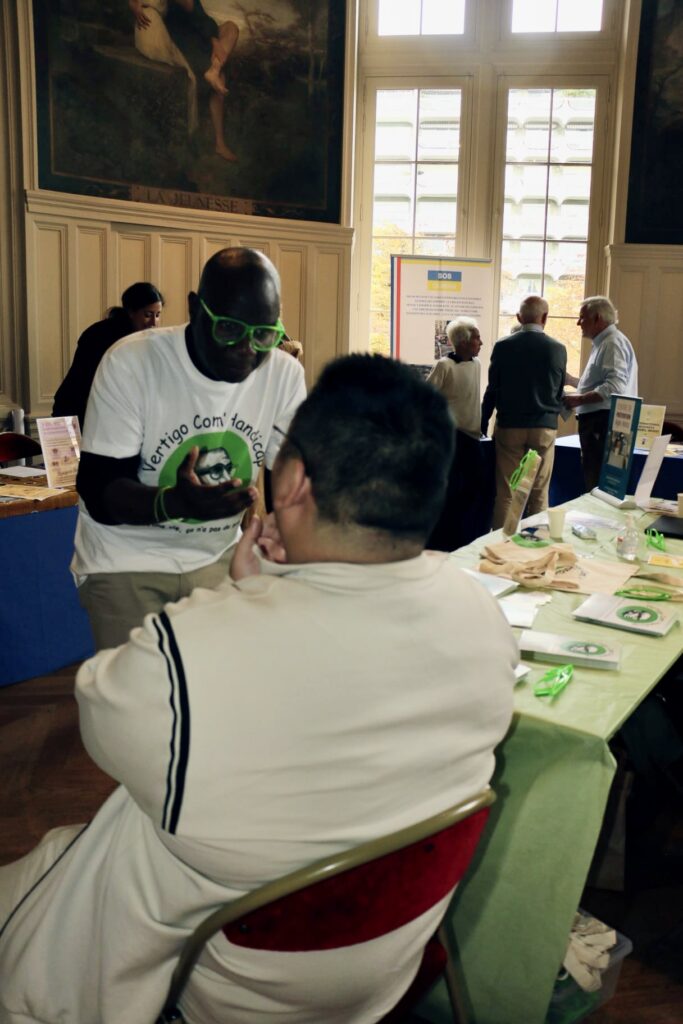 Forum des associations Paris 16ème - Marie du 16ème - Stand Vertigo Com Handicap